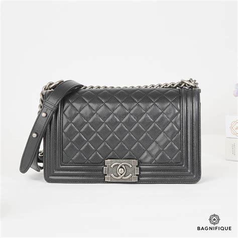 chanel boy caviar 10